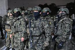 Corea del Sud, presidente Yoon revoca legge marziale