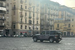 Raid contro associazione, Esercito in piazza Mercato