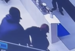 Imprenditore legato e imbavagliato dai rapinatori, il video choc