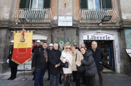 Una targa per Tullio Pironti in piazza Dante