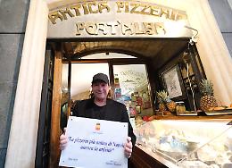 L'emozione del Natale con l'Antica Pizzeria Port'Alba 1738
