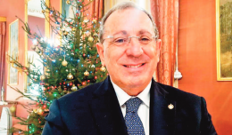 «Napoli guardi al futuro con speranza»