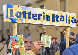 Estratti i biglietti vincenti della Lotteria Italia, i 5 milioni di euro vinti a Lodi