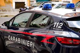 Lite per una ragazza, accoltellato 16enne
