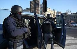 Affiliato Isis arrestato a Napoli, caccia a lupi solitari