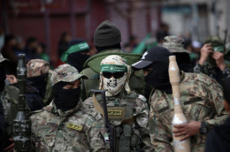 Hamas fa slittare rilascio degli ostaggi. Israele: «Pronti a qualsiasi scenario»