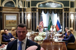 Ucraina, a Riad vertice Usa-Russia. Mosca: «Sì a Kiev nell'Ue, no nella Nato»