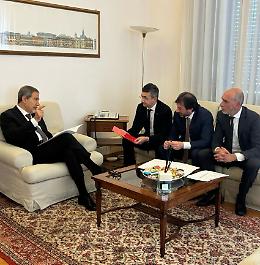 «Modifiche a piano di evacuazione in caso di eruzione, apertura da parte del ministro»