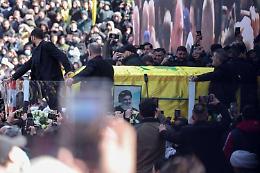 Israele schiera tank in Cisgiordania e lancia attacchi in Libano. A Beirut i funerali di Nasrallah