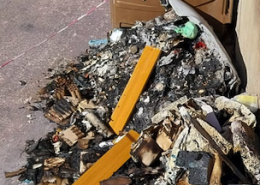 A Napoli l'Asia vieta la rimozione di spazzatura da mesi e...