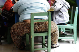 «In Campania il 50% dei bambini mangia male e non fa sport»
