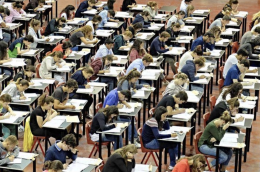 Medicina, “test” con tre esami