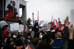 Turchia, Erdogan all'opposizione: «Basta caos, non potete governare»