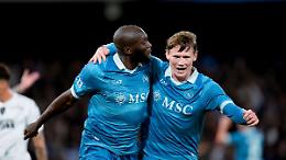Lukaku-McTominay, il Napoli resta nella scia della capolista