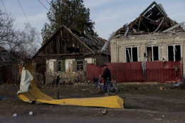 Ucraina, rinviati colloqui di pace tra ministri Esteri a Londra