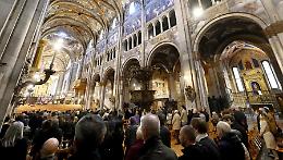 Duomo gremito per la messa in memoria del Pontefice