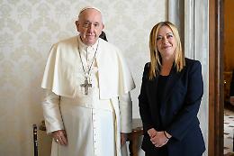Quei colloqui riservati tra la Meloni e Francesco