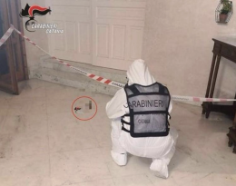 Imprenditore spara e uccide il figlio di 23 anni per fermare una rissa: arrestato