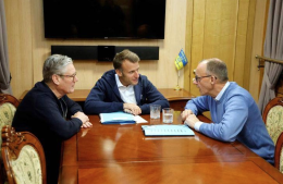 Zelensky incontra i leader Ue: Macron, Merz, Starmer e Tusk a Kiev 