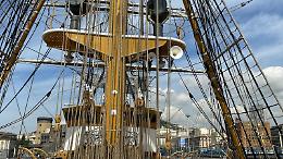 La Vespucci saluta Napoli con numeri record
