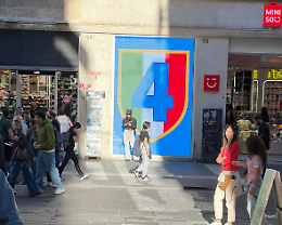 Napoli-Cagliari, ordini in stand-by per striscioni e magliette con il numero 4