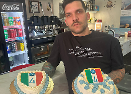 Scudetto e numero 4 sulle torte, «se non vinciamo vi rimborsiamo»