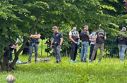 Parma, feto ritrovato sul marciapiede: indaga la polizia scientifica
