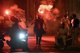 Francia, incidenti dopo vittoria Psg: 599 arresti, 17enne muore accoltellato a Dax