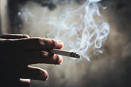 «Anche le e-cig espongono a rischi reali. Serve più informazione, non illusioni»
