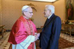Mattarella in Vaticano, primo incontro ufficiale con Papa Leone XIV
