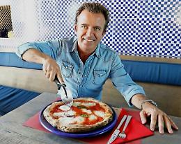 “Brunapoli”, con Francesco Vannucci la pizza parla italiano anche in Cile