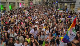 A Napoli con un carro della pace