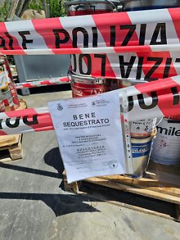 Deposito incontrollato di rifiuti, scatta il sequestro