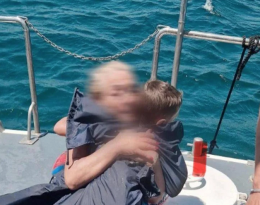 Nonna e nipotino salvati in mare dalla Guardia Costiera