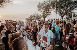 Ecco “Te le do io le bollicine”