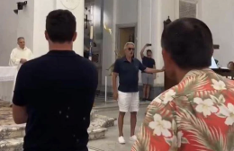 Capri, a Messa spunta Bocelli e canta l'Ave Maria: il video