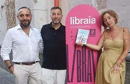 Forio, presentato il libro "Il gabbiano dalle ali di cartone" di Mauro Umile e Valeria Fattore
