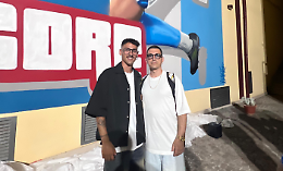 Un murales per la rovesciata di McTominay
