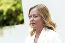 Ucraina, Meloni: «Spiragli di pace, accordo ancora complicato ma possibile»