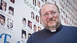 «Stanno stuprando migliaia di bambine»