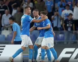 Il Napoli batte il Pisa 3-2 e allunga su Juventus e Milan
