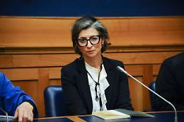 Quando la “verità assoluta” non abita nei salotti televisivi 
