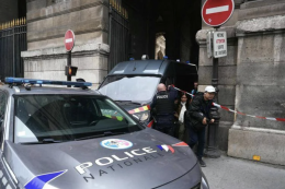 Louvre, il bottino del furto: rubati 8 gioielli, il valore è inestimabile