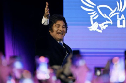 Argentina, Milei trionfa alle elezioni: vittoria con oltre il 40% delle preferenze