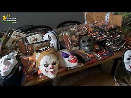 Maxisequestro per Halloween, a Napoli 100mila prodotti irregolari