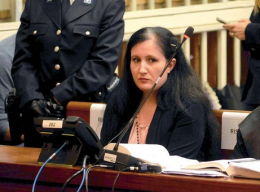 Lasciò morire la figlia di stenti, condanna ridotta