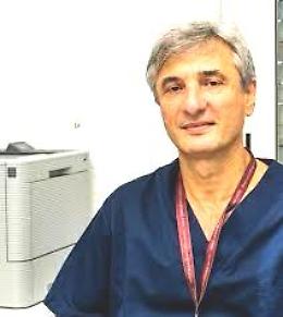 Torna a muovere le gambe dopo quattro anni