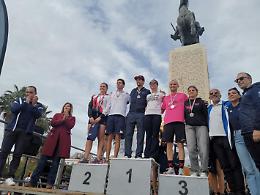 Tri Gold Caracciolo 2025, Napoli si conferma capitale del triathlon
