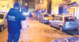 Stese e sangue alle Case Nuove, è faida tra i Rinaldi e i Mazzarella