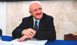 De Luca: in campo per altri 25 anni